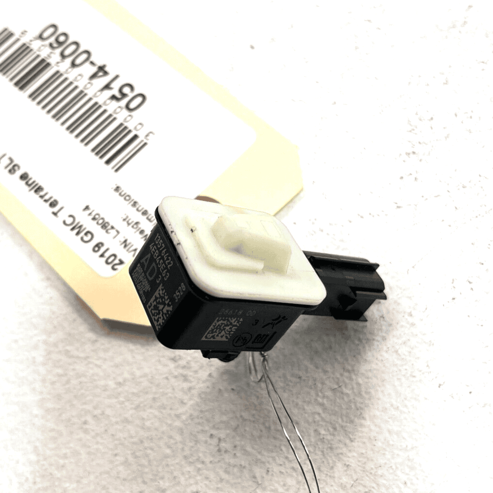 2018 - 2022 GMC TERRAIN FRONT LEFT OR RIGHT SIDE CRASH IMPACT SENSOR OEM 1P
