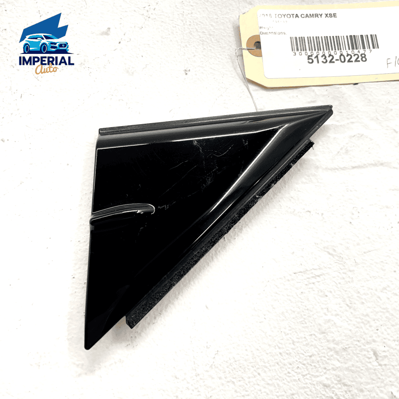2018 - 2023 Toyota Camry XSE Front Left Driver Side Door Corner Molding Tri