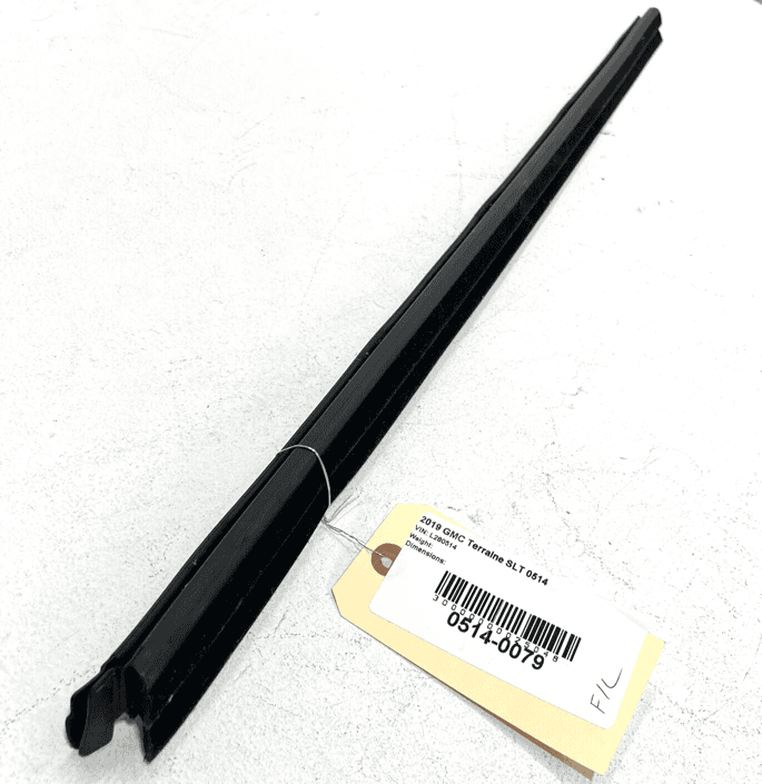 2018-22 GMC TERRAIN FRONT LEFT DRIVER DOOR WINDOW INNER WEATHERSTRIP SEAL O