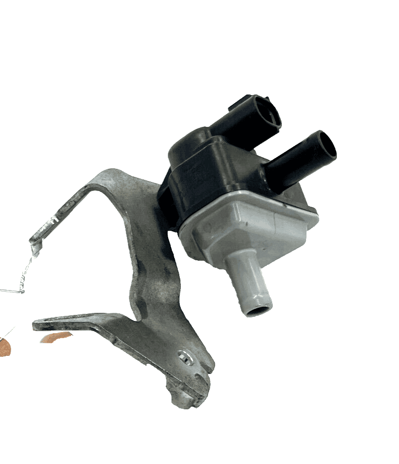 2017 LEXUS NX200t VAPOR CANISTER PURGE SOLENOID SWITCH w/ BRACKET OEM