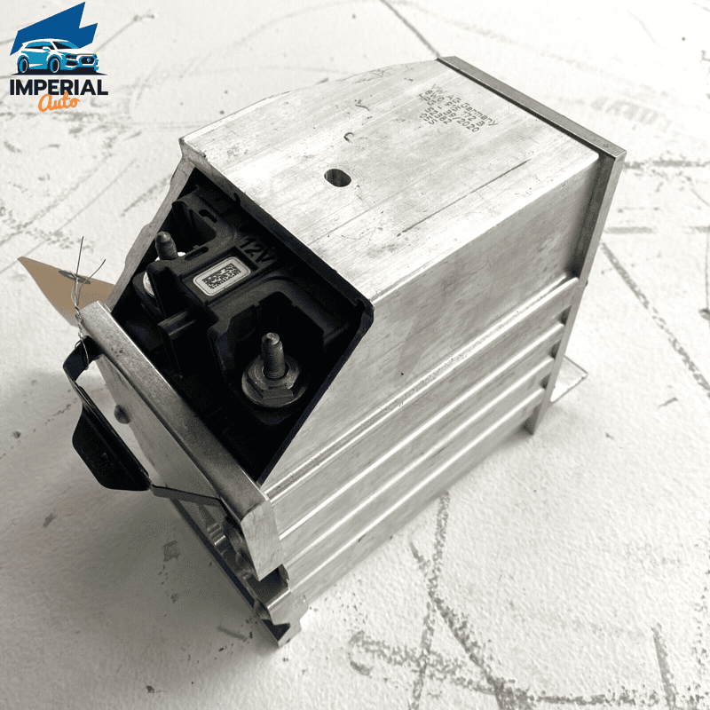 AUDI A5 SPORTBACK 2021 - 2023 2.0L HYBRID AUXILIARY 12V BATTERY & COVER OEM