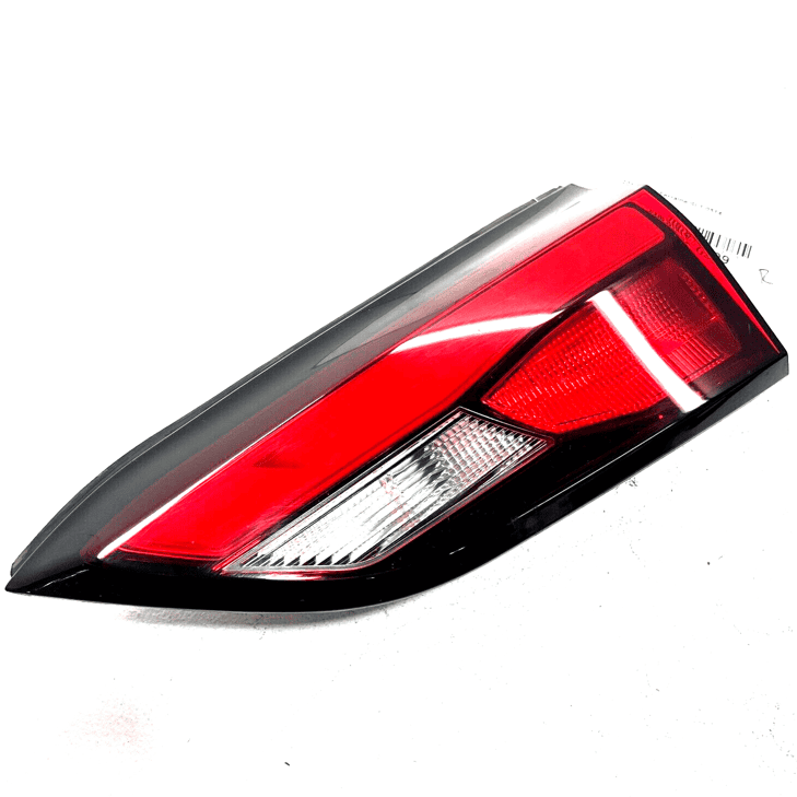 2018-2019 GMC TERRAIN REAR RIGHT PASSENGER SIDE INNER TAILLIGHT LIGHT LAMP 