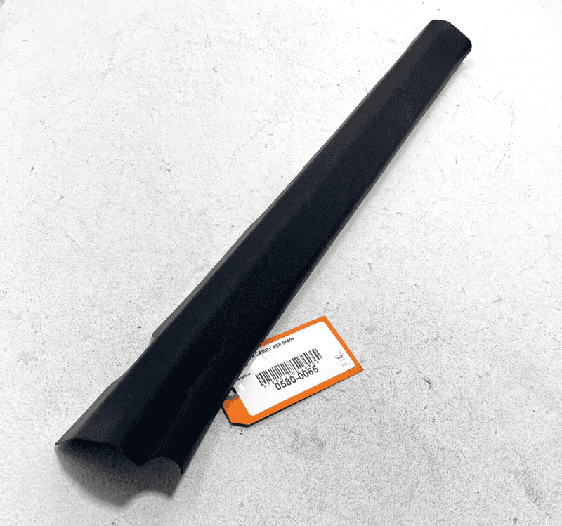 TOYOTA CAMRY 2018-2023 FRONT PASSENGER SIDE DOOR SILL SCUFF PANEL COVER TRI