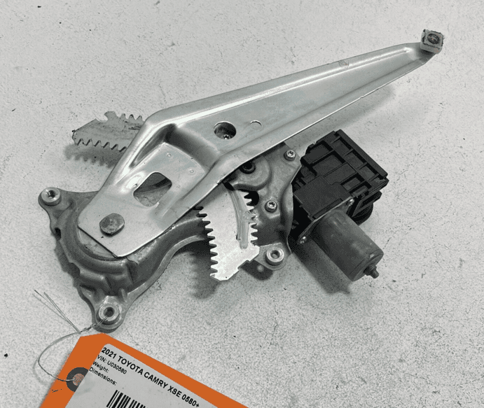 2018-19-20-21-2023 TOYOTA CAMRY DOOR WINDOW REGULATOR REAR RIGHT PASSENGER 