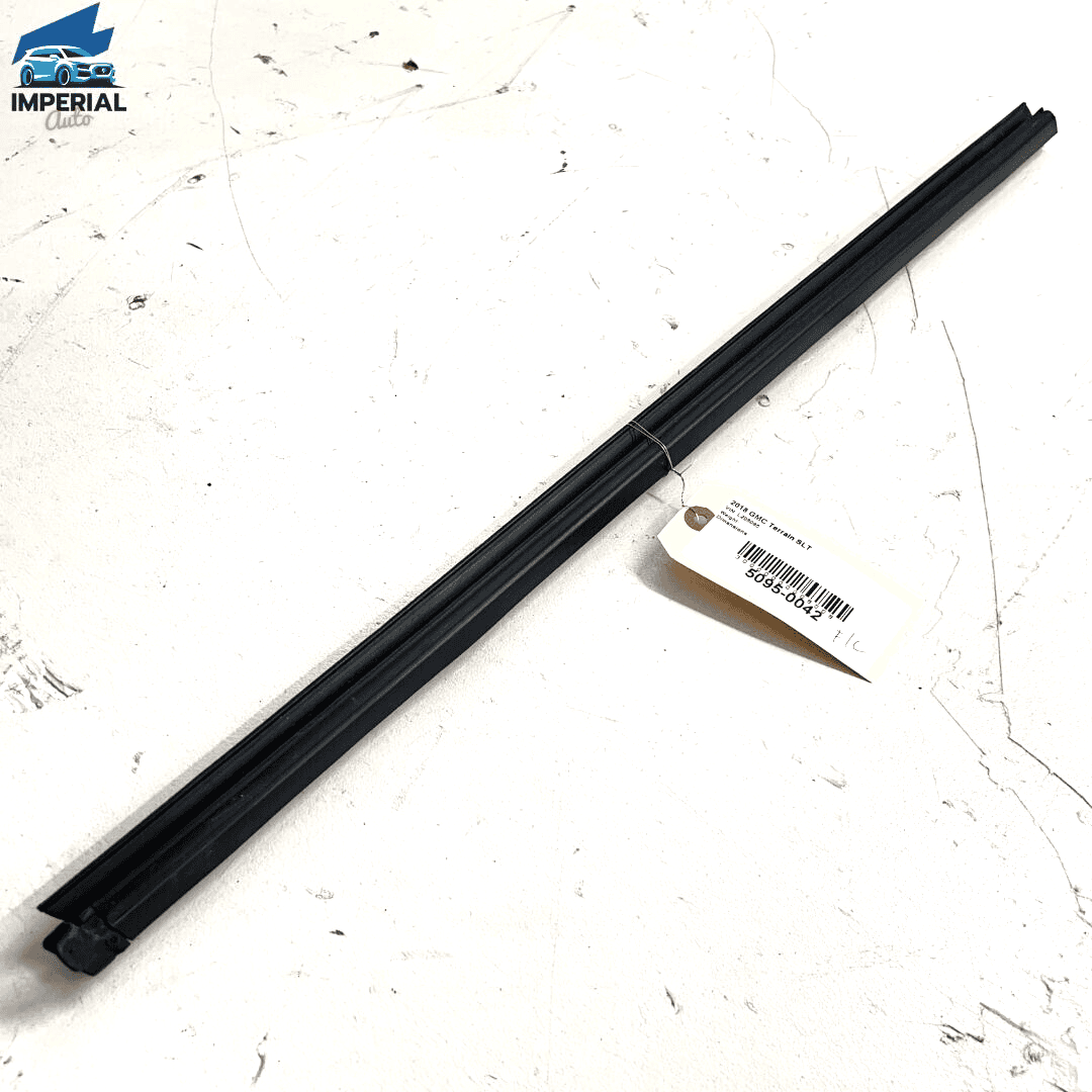2018-2023 GMC Terrain Front Left Driver Door Window Inner Weatherstrip Seal
