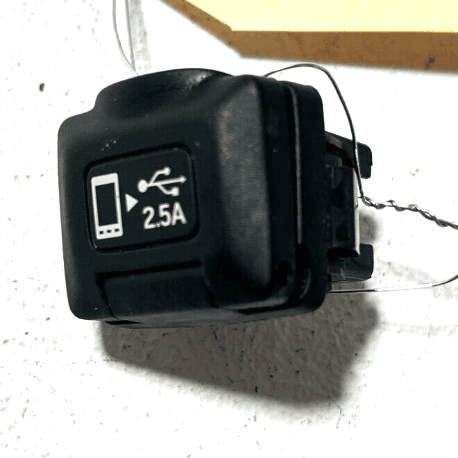 2018 ACURA MDX FRONT CENTER CONSOLE USB 2.5A CHARGING ADAPTER SMARTPHONE OE