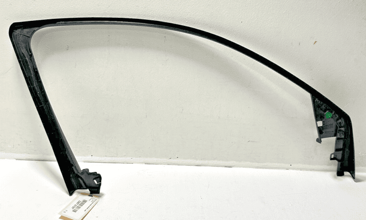 2014-2020 Acura MDX Front Right Passenger Side Door Window Frame Panel Trim