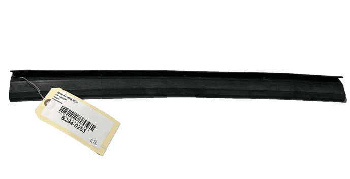 2013 - 2018 ACURA RDX REAR LEFT DRIVER SIDE DOOR LOWER WEATHERSTRIP SEAL OE 2013 - 2018 ACURA RDX REAR LEFT DRIVER SIDE DOOR LOWER WEATHERSTRIP SEAL OE