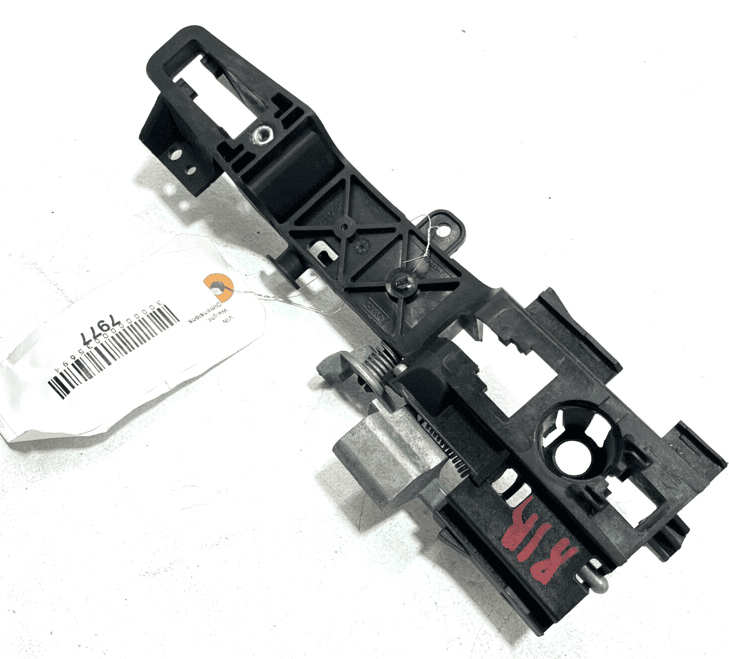 2011-12-13-14-15-16-17-2019 FORD EXPLORER  REAR RIGHT DOOR HANDLE BRACKET O