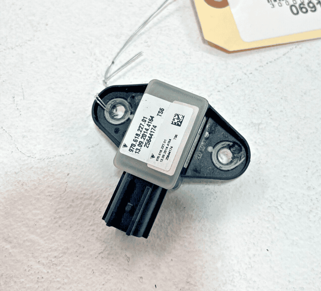 2014 - 2016 PORSCHE PANAMERA LEFT OR RIGHT SIDE CRASH IMPACT PRESSURE SENSO