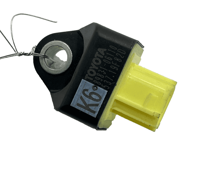 18-23 TOYOTA CAMRY REAR LEFT OR RIGHT OR CENTER IMPACT PRESSURE SENSOR OEM 