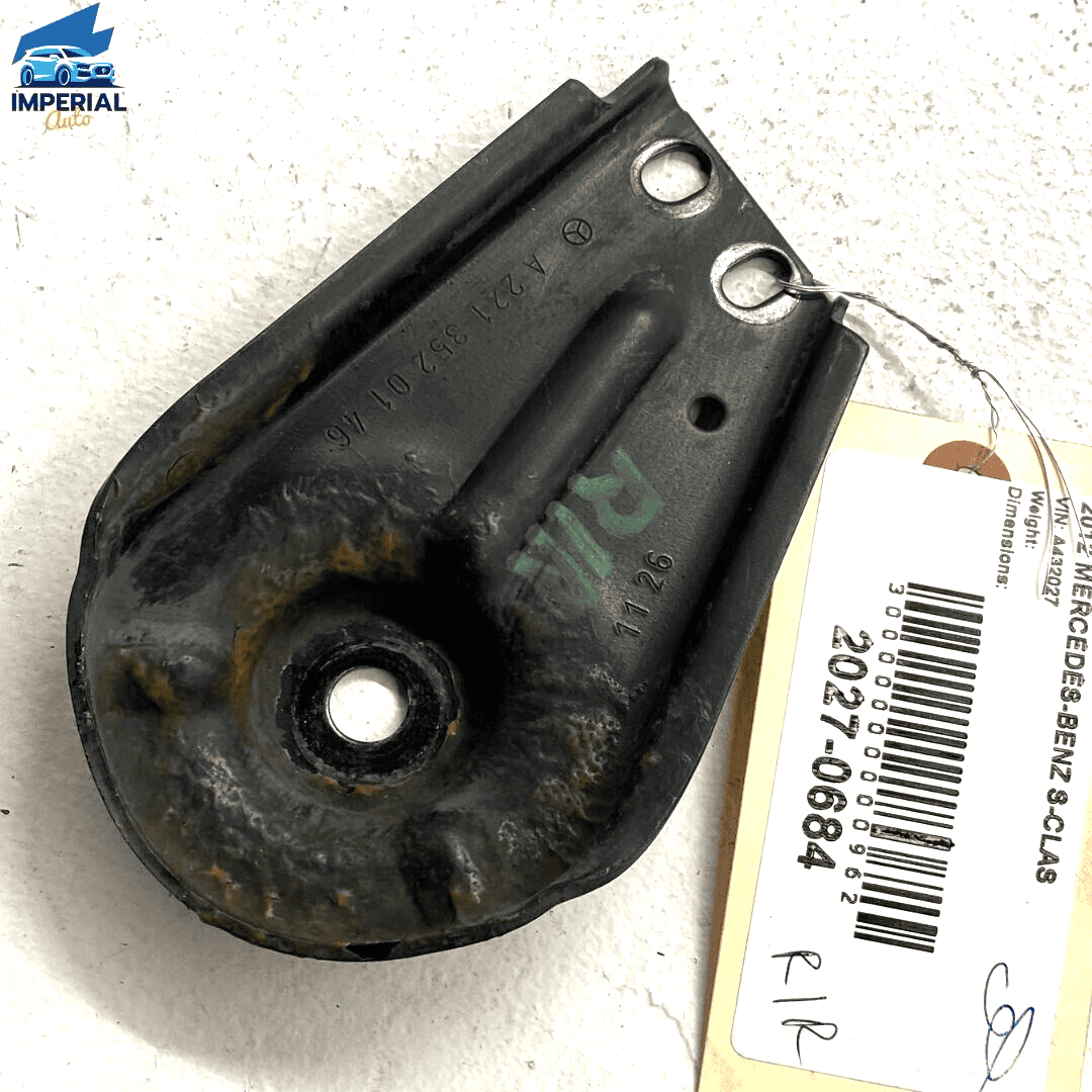 2007-13 Mercedes S550 Rear Subframe Right Side Mount Bracket Stop 221352014
