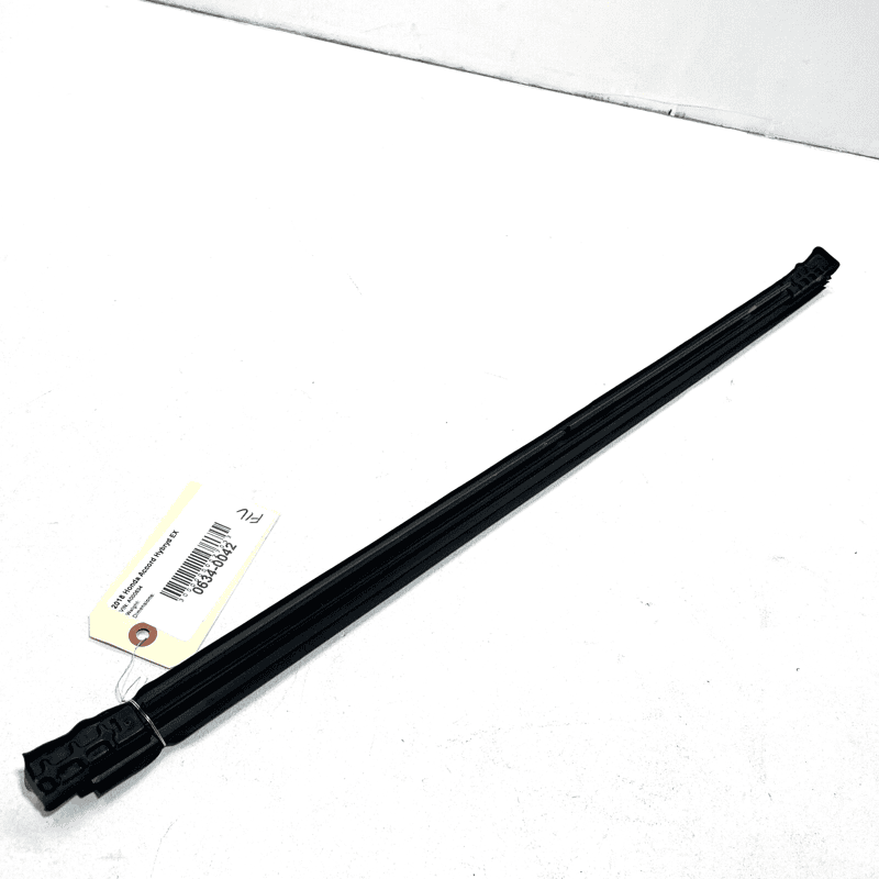 2018-2020 HONDA ACCORD FRONT DRIVER DOOR WINDOW INNER BELT WEATHERSTRIP SEA