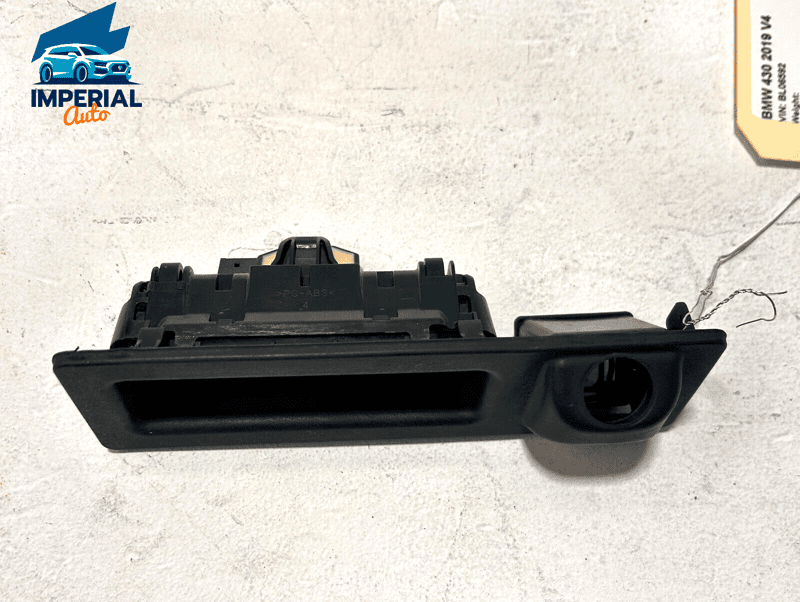 2017 - 2020 BMW 430I TAILGATE LIFTGATE RELEASE HANDLE SWITCH W/O CAMERA OEM