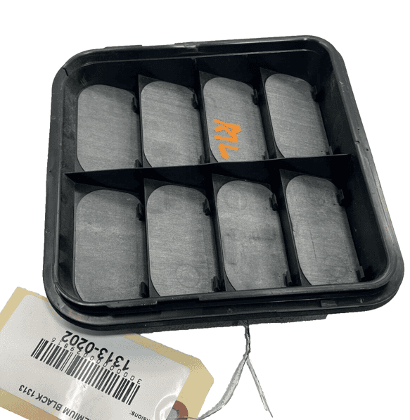 2017 - 2023 AUDI Q7 DRIVER SIDE LEFT QUARTER PANEL PRESSURE AIR VENT GRILLE