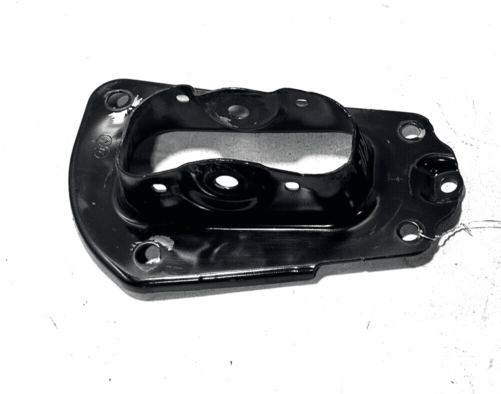 18-22 TOYOTA CAMRY REAR RIGHT PASSENGER SIDE TRAILING CONTROL ARM BRACKET O