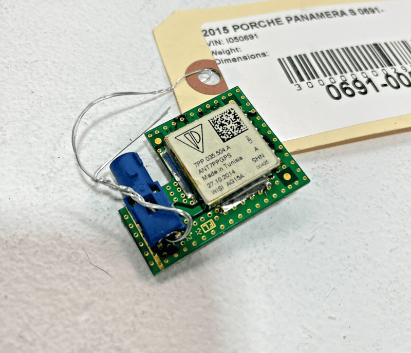 2015 PORSCHE PANAMERA 4S GPS NAVIGATION SYSTEM ANTENNA MODULE UNIT OEM