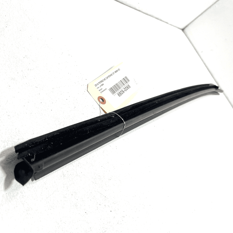 11-18 PORSCHE CAYENNE FONT DRIVER DOOR WINDOW INNER WEATHERSTRIP SEAL OEM