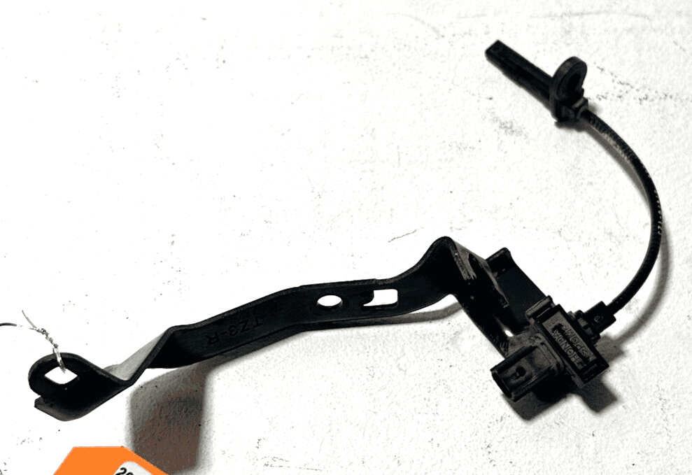 2015-2020 ACURA TLX REAR RIGHT PASSENGER ABS WHEEL SPEED SENSOR  & BRACKET 
