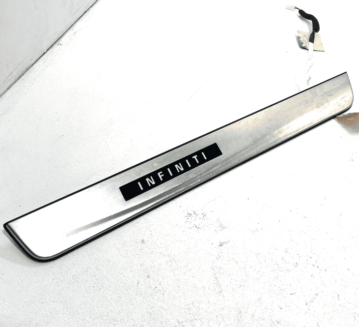 2016-20 INFINITI Q50 FRONT PASSENGER DOOR STEP SILL SCUFF PLATE COVER TRIM 
