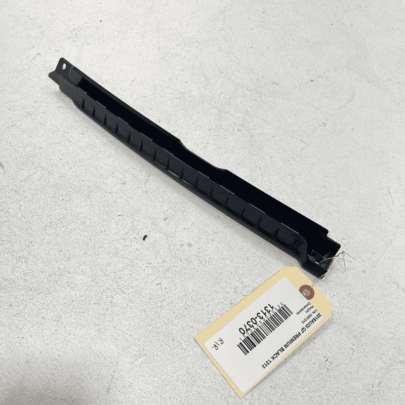 2017-18-2023 AUDI Q7 DOOR WINDOW LOWER GUIDE TRACK CHANNEL REAR RIGHT SIDE 