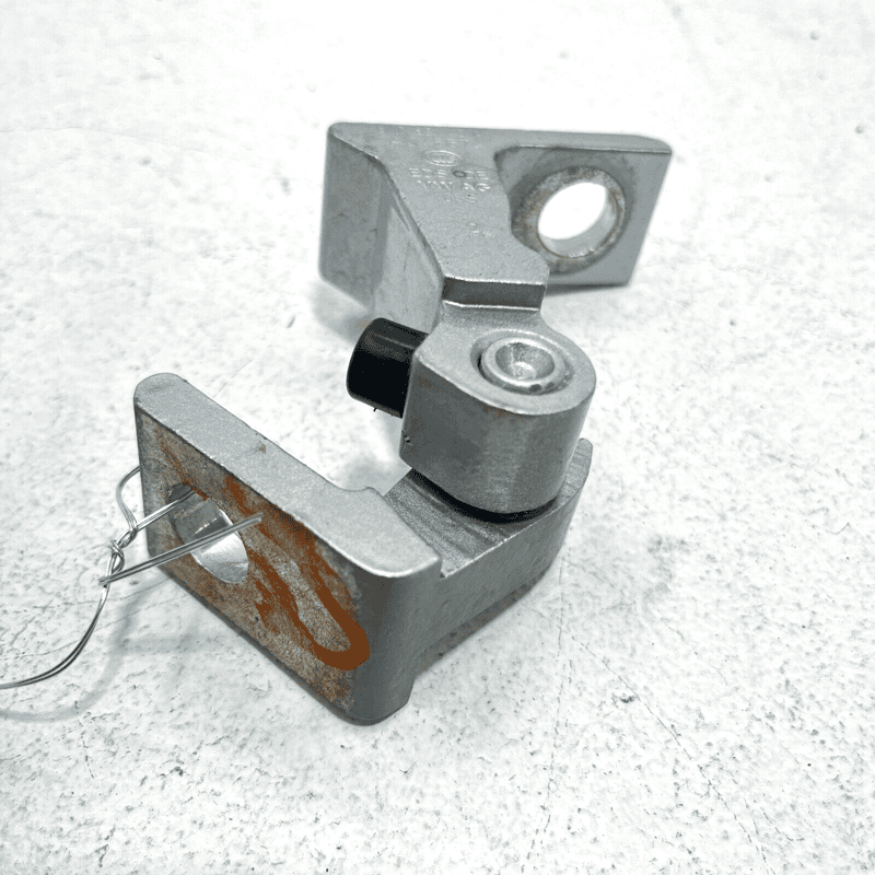 2011 - 2018 PORSCHE CAYENNE REAR LEFT DRIVER SIDE UPPER DOOR HINGE OEM