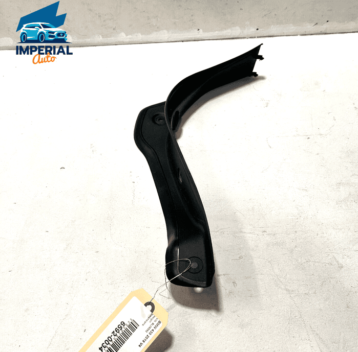 2018-2020 BMW 430I XDRIVE REAR PASSENGER TAILLIGHT COVER WATER GUTTER OEM