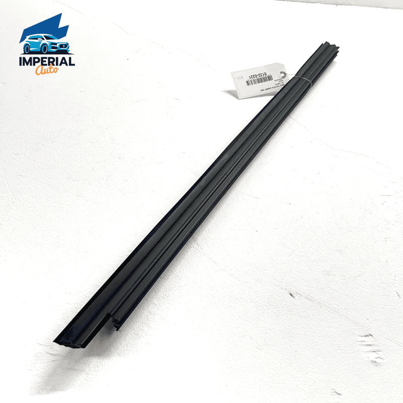 2018 - 2019 Toyota Camry Front Driver Door Window Inner Wheatherstrip Seal 