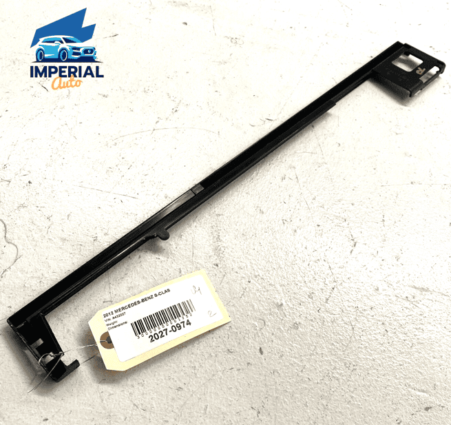 MERCEDES W221 S550 FRONT RIGHT PASSENGER SEAT TRACK RAIL COVER TRIM OEM 200