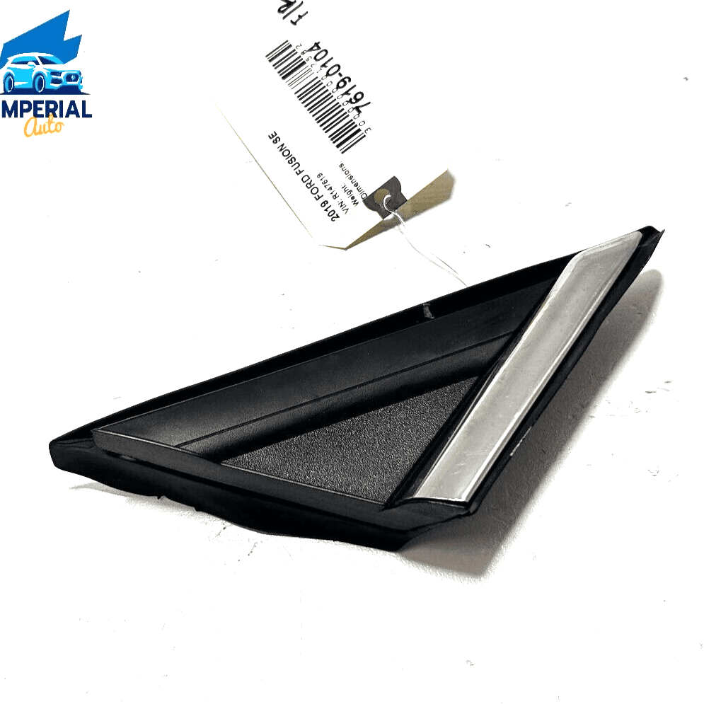 2013-20 Ford Fusion Front Passenger Side Fender Triangle Corner Trim Moldin