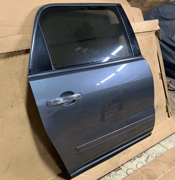2009 2017 GMC ACADIA Saturn Outlook Passenger Side Rear Door 25997635