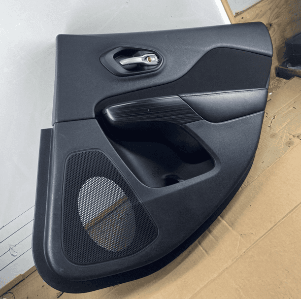 14 15 16 JEEP CHEROKEE REAR RH RIGHT DOOR TRIM PANEL ASSEMBLY 5XG481X9AB