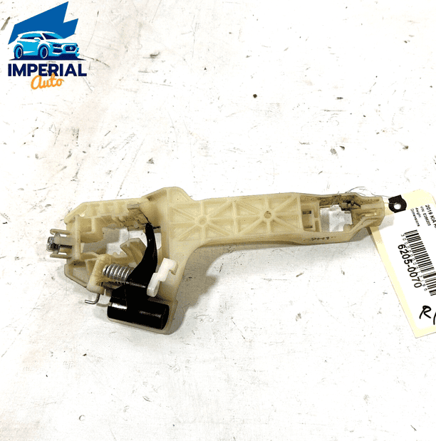 KIA RIO 2018-2023 REAR RIGHT PASSENGER SIDE DOOR EXTERIOR HANDLE BRACKET OE
