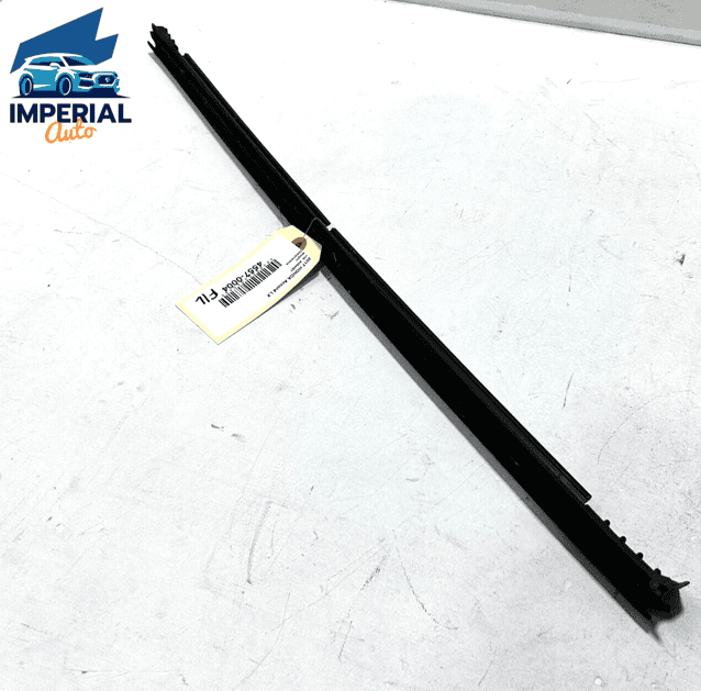 HONDA ACCORD FRONT DRIVER DOOR WINDOW INNER BELT WEATHERSTRIP SEAL OEM 2018