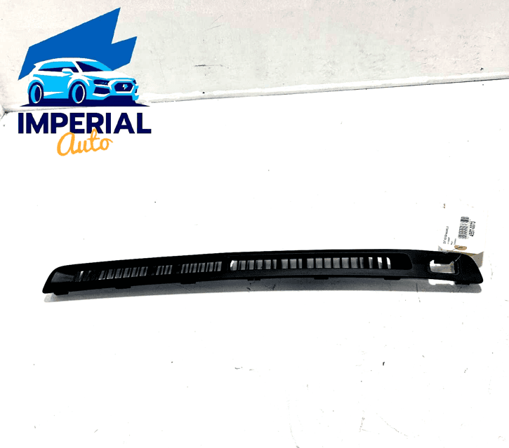 2018-2020 HONDA ACCORD DASH INSTRUMENT PANEL DEFROSTER GRILLE UPPER TRIM OE