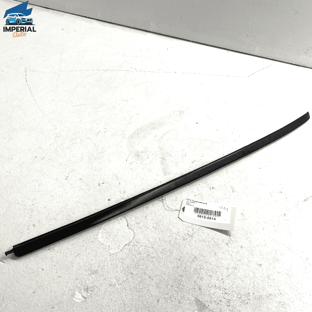 2018 - 2021 Toyota Camry Windshield Left Driver Side A Pillar Reveal Moldin