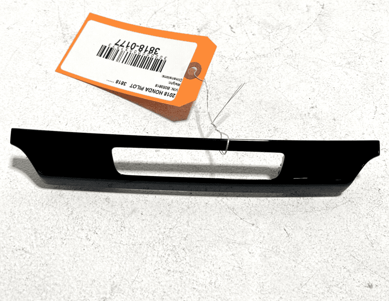 Ridgeline Trim, Dashboard Garnish Center Hazard Mirror Honda Pilot 2016-201