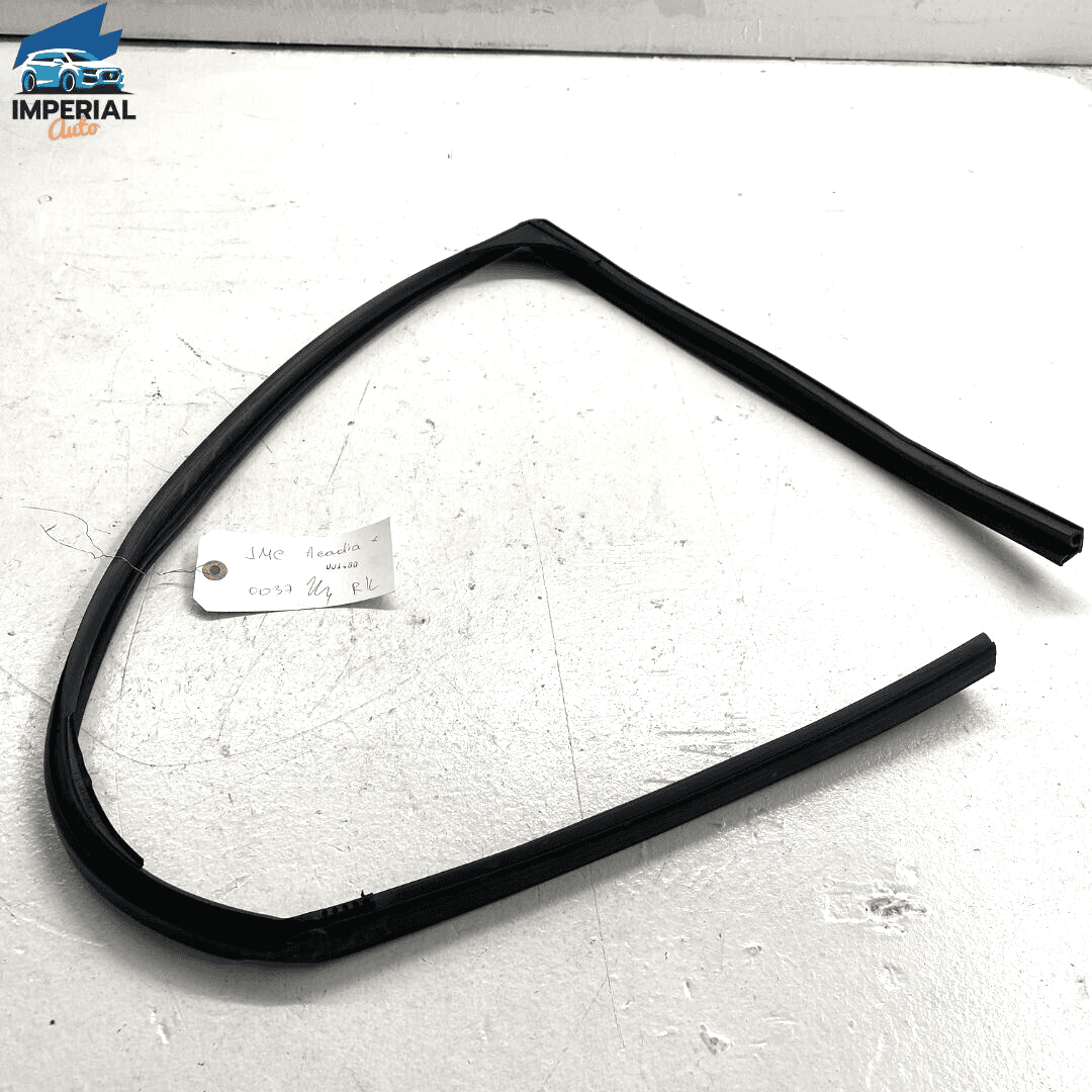 2007-16 GMC Acadia Rear Left Driver Door Window Outer Weatherstrip 20939317