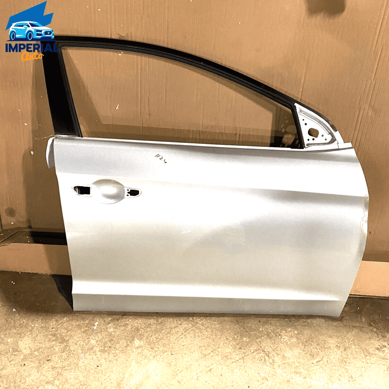 GENUINE 17-20 HYUNDAI ELANTRA OEM PASS RIGHT FRONT BARE DOOR SILVER SEDAN U
