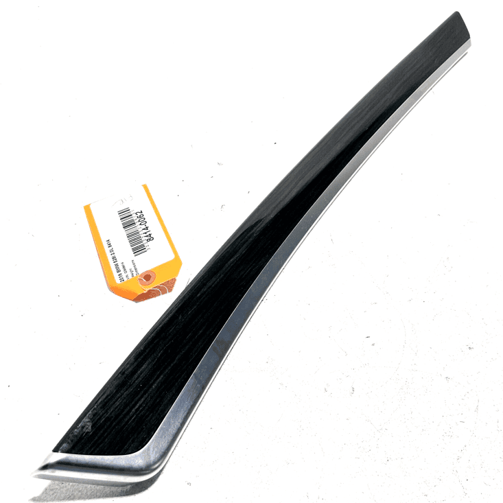 2011-2016 BMW 528i F10 FRONT RIGHT PASSENGER SIDE DOOR TRIM COVER MOLDING O