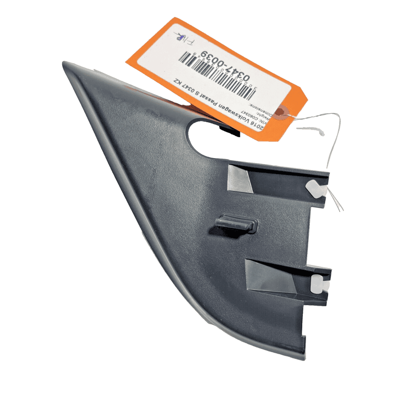 VOLKSWAGEN PASSAT 2012 - 2022 FRONT PASSENGER SIDE DOOR TRIM CORNER COVER O