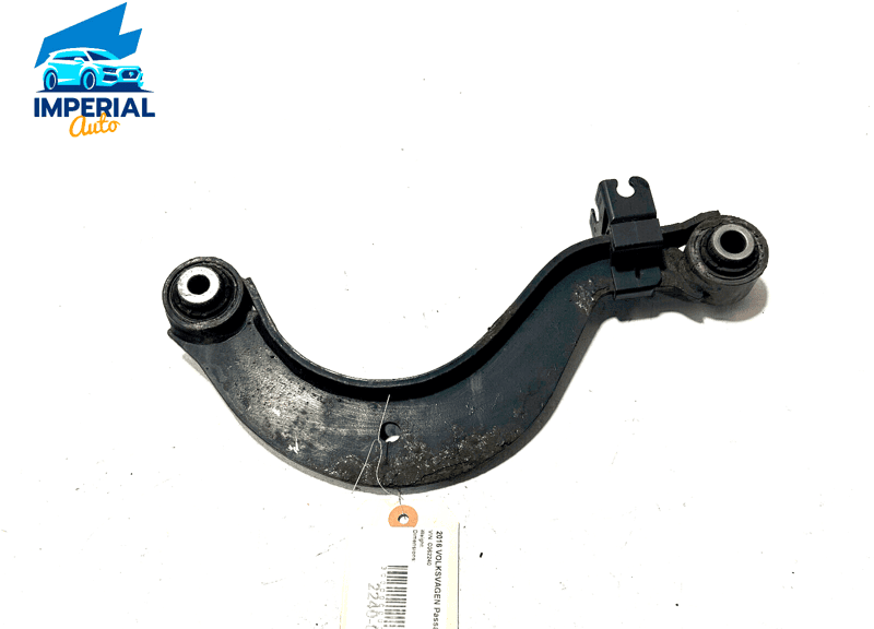 Exhaust System Pipe Insulator Hanger Bracket Volkswagen Passat SE 2012-2022