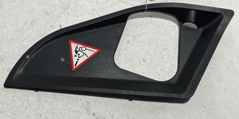 2011-2016 BMW 528I F10 FRONT DRIVER LEFT ENGINE BAY COVER TRIM HOOD SEAL OE