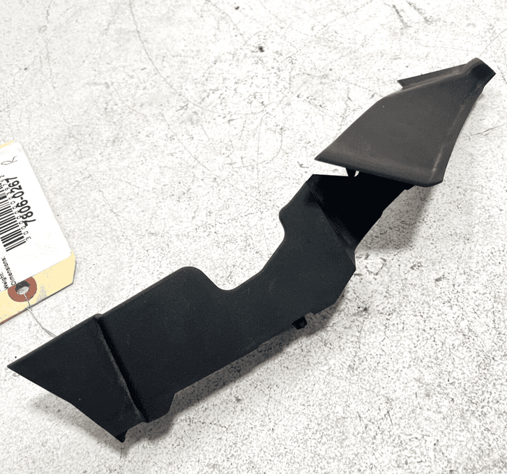 2018-2019-2020-2023 TOYOTA CAMRY SE COWL GRILLE PANEL RIGHT SIDE SEAL COVER