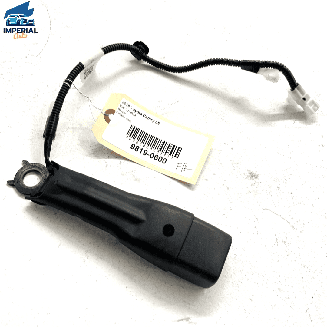 2018-2021 Toyota Camry Front Right Passenger Side Seat Belt Buckle Latch OE