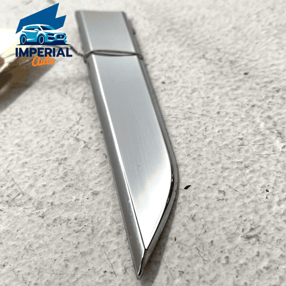 AUDI 18-23 A5 SPORTBACK FRONT DRIVER SIDE DOOR EXTERIOR TRIM MOLDING CHROME