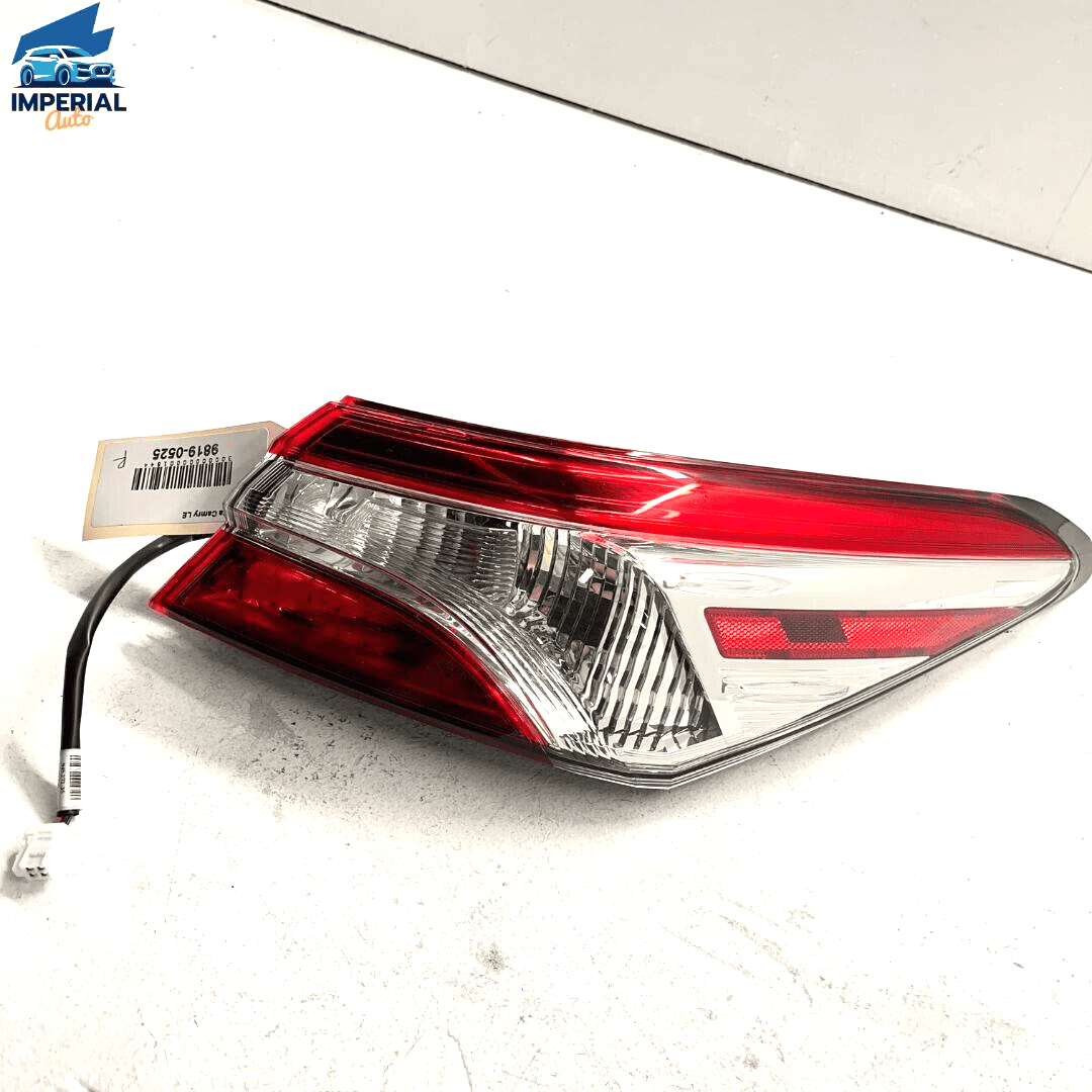2018-20 Toyota Camry Rear Right Passenger Side Outer TailLight Lamp Assembl