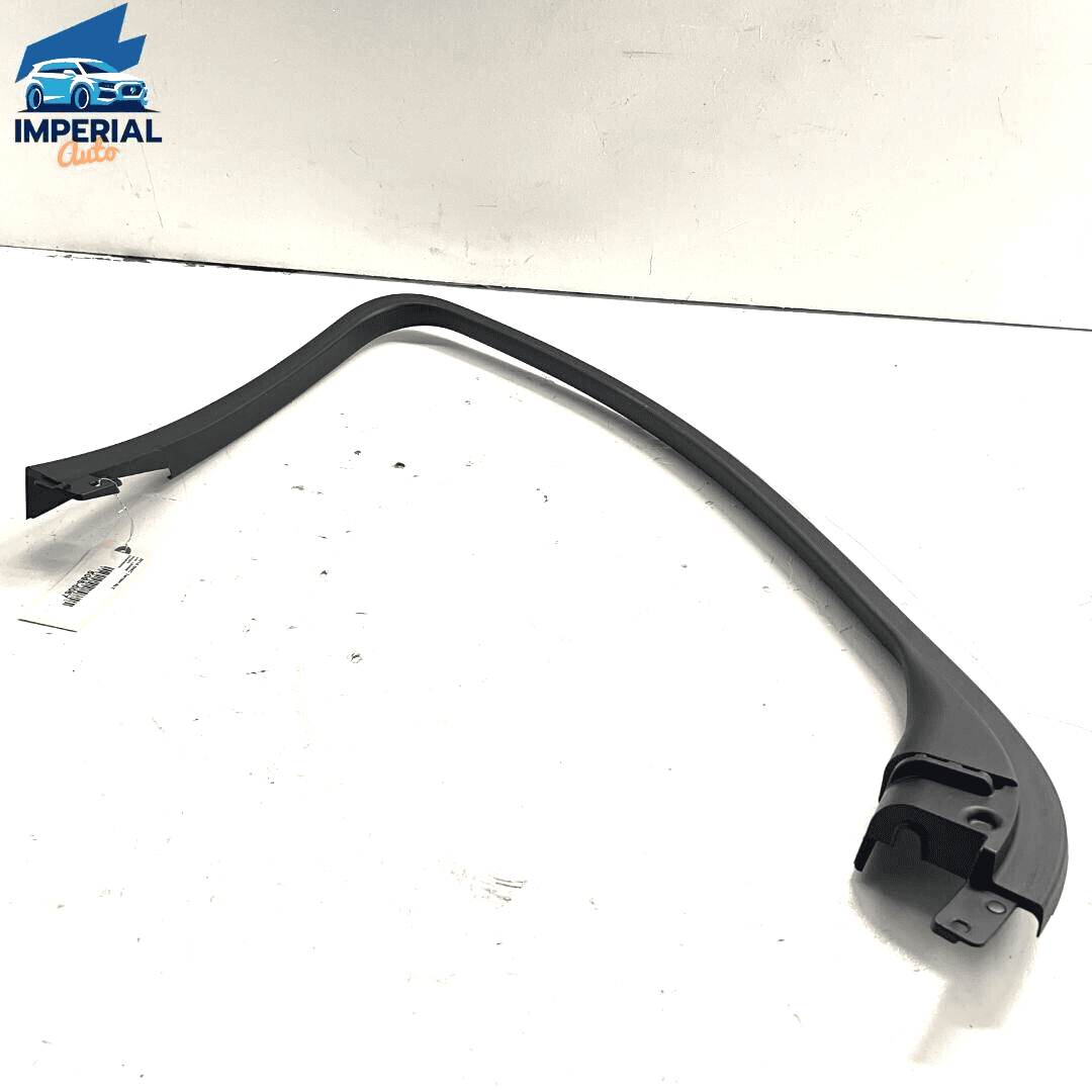 2018-2023 GMC Terrain Front Left Driver Side Door Window Frame Trim Cover O