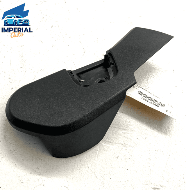 Mercedes W221 S550 FRONT PASSENGER SEAT BELT RECLINER COVER TRIM OEM 2007-2