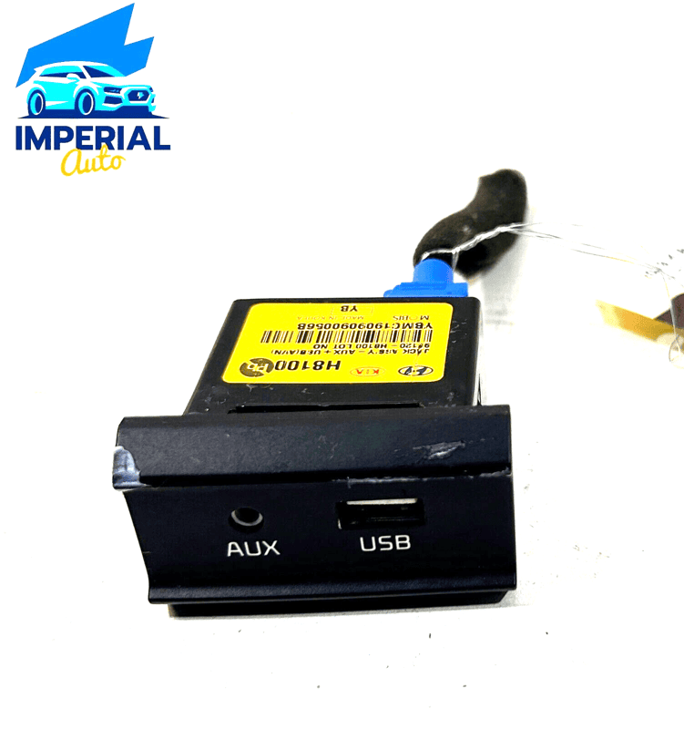 KIA RIO LX 2018-2020 CENTER CONSOLE USB PORT AUX JACK MEDIA HUB OEM